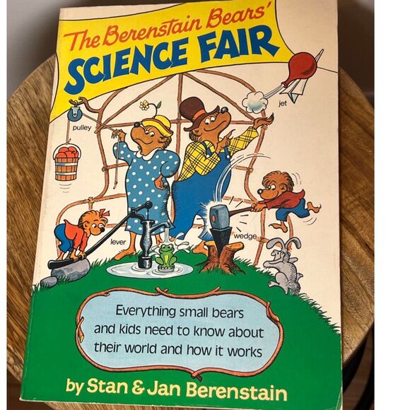 Vintage The Berenstain Bears' Science Fair Book by Stan & Jan Berenstain.  - Picture 1 of 2